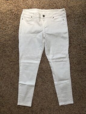 Maurices White Women's Skinny Jeans